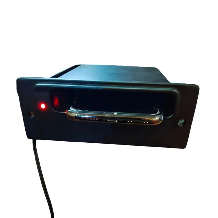 Зарядное устройство QI для крепления на приборной панели